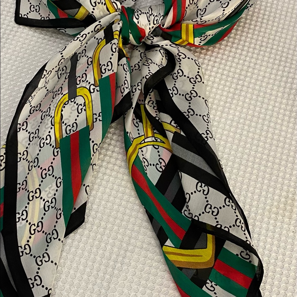 GUCCI Shawl multi color